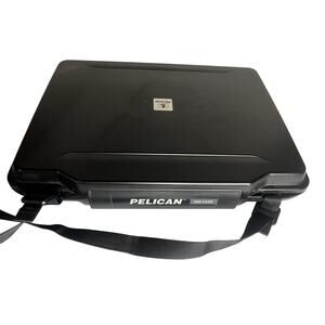 Pelican 1095CC Laptop Case With Liner, Black W/carry strap